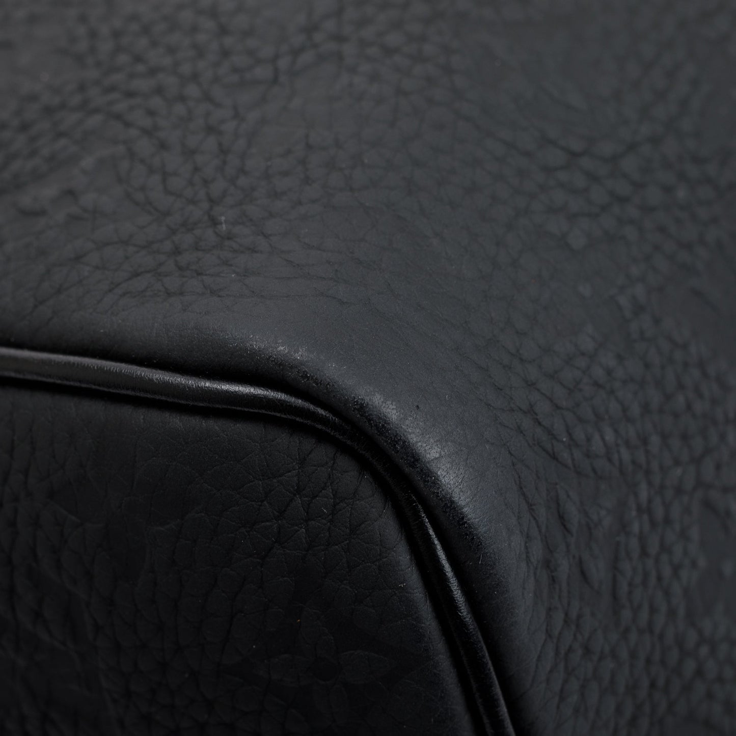 Louis Vuitton 2022 Black Taurillon Monogram Embossed Leather Keepall Bandouliere 50