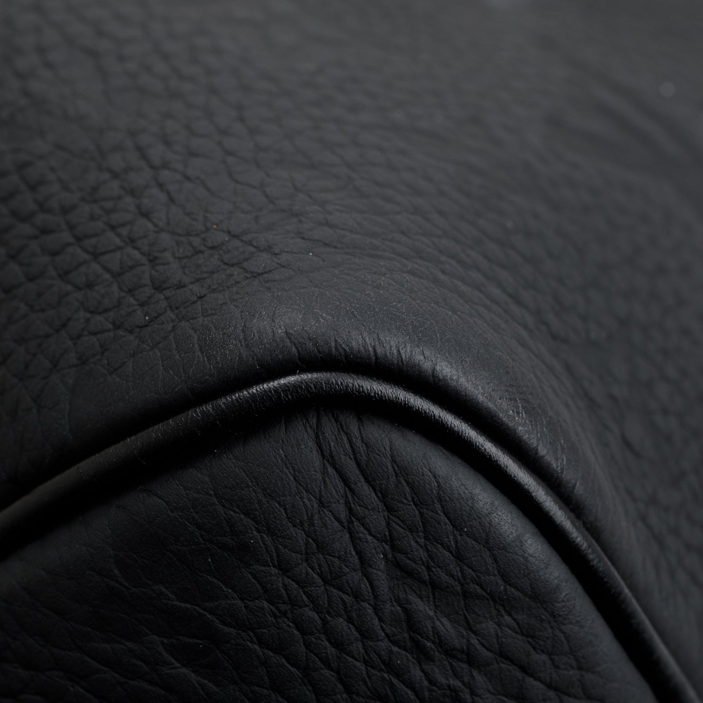 Louis Vuitton 2022 Black Taurillon Monogram Embossed Leather Keepall Bandouliere 50