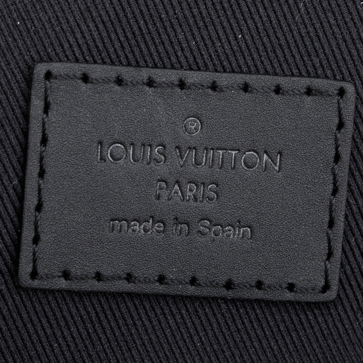 Louis Vuitton 2022 Damier Infini Leather Avenue Sling Bag