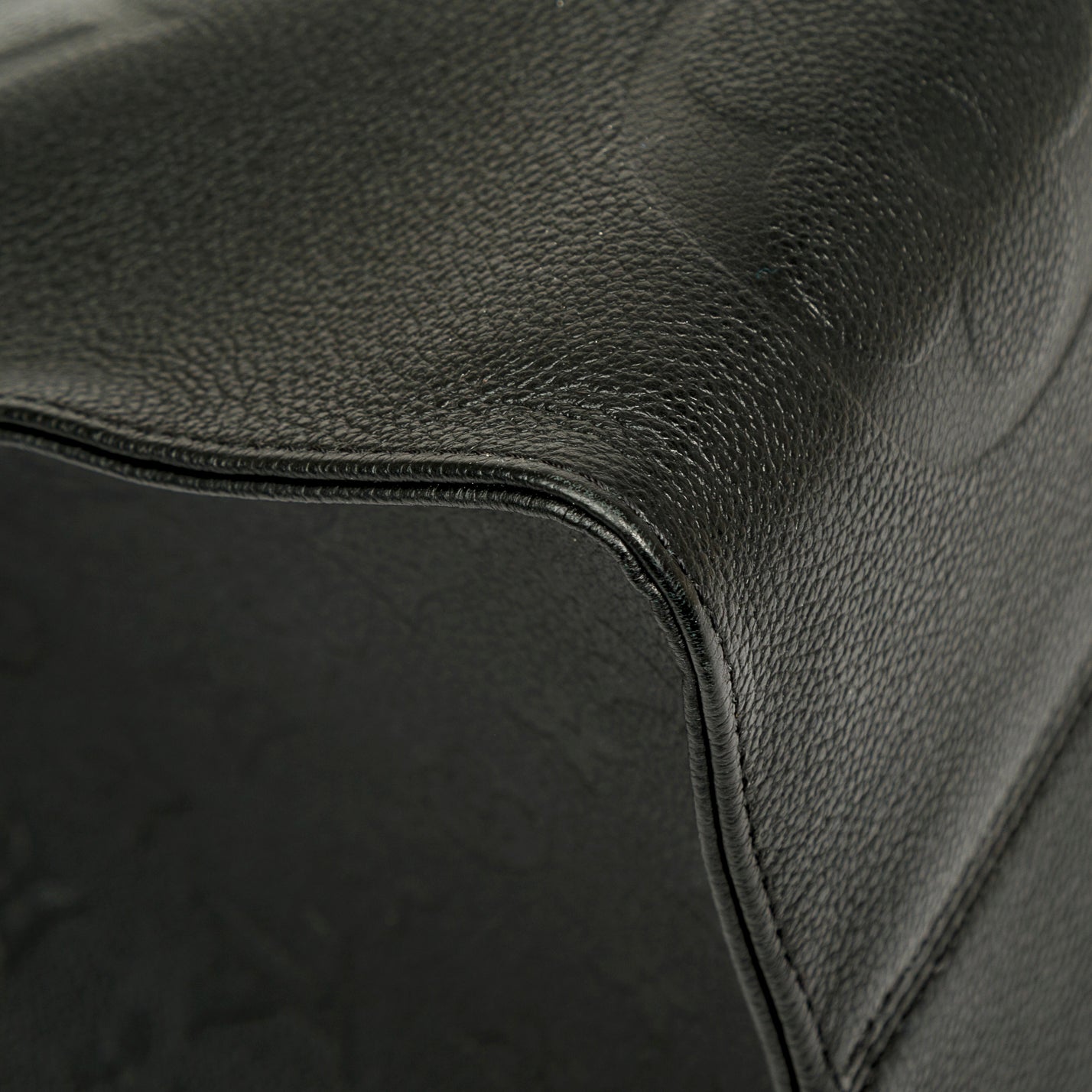 Louis Vuitton 2022 Empreinte Leather OnTheGo GM
