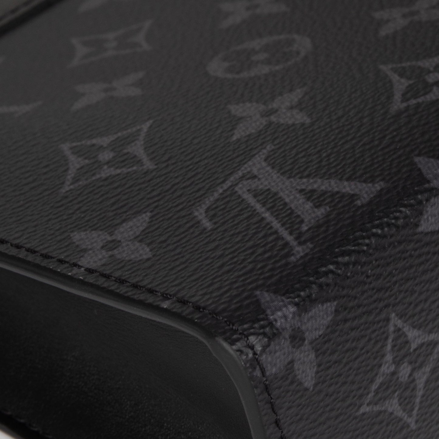 Louis Vuitton 2022 Monogram Eclipse Gaston Wearable Wallet