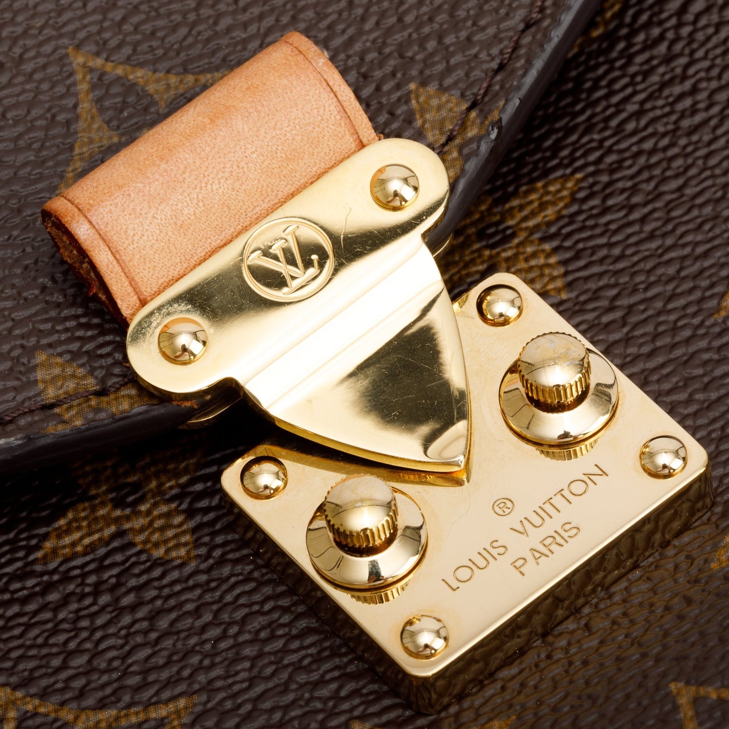 Louis Vuitton 2022 Monogram Pochette Metis