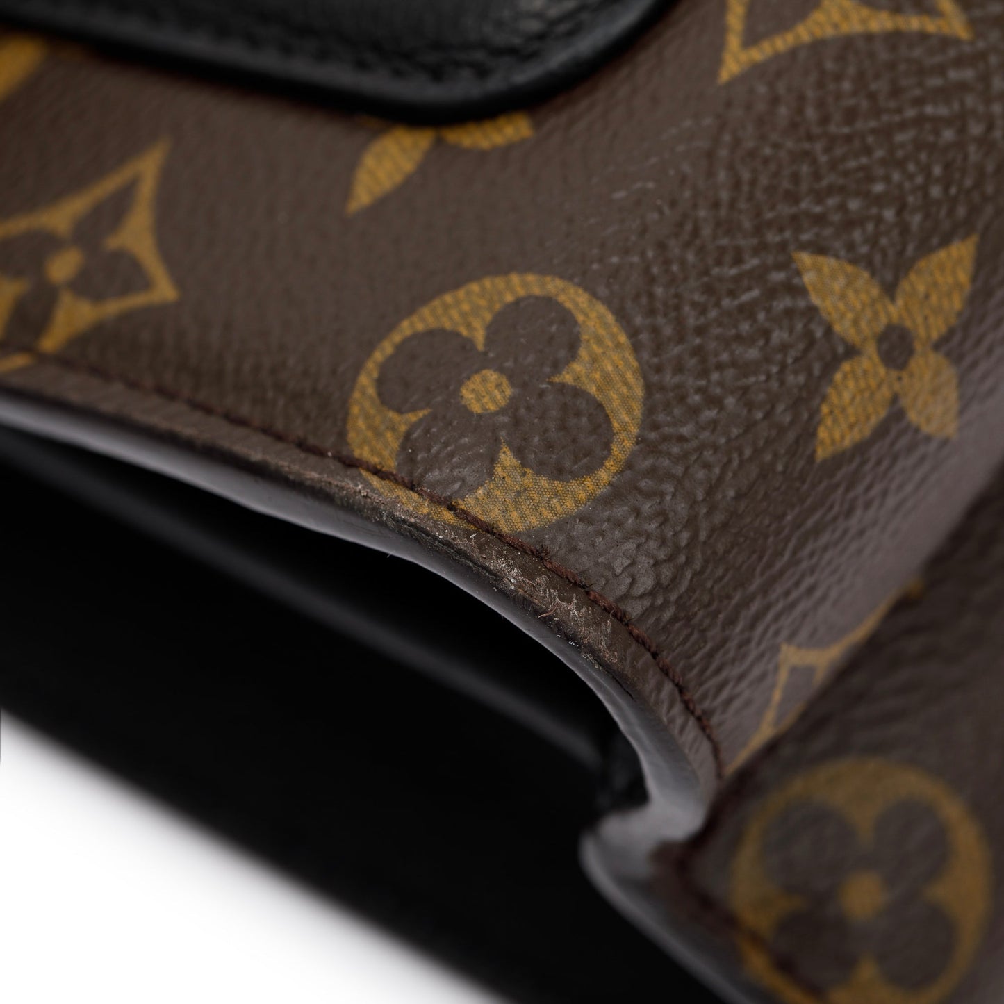 Louis Vuitton 2022 Monogram Victoire Chain Bag