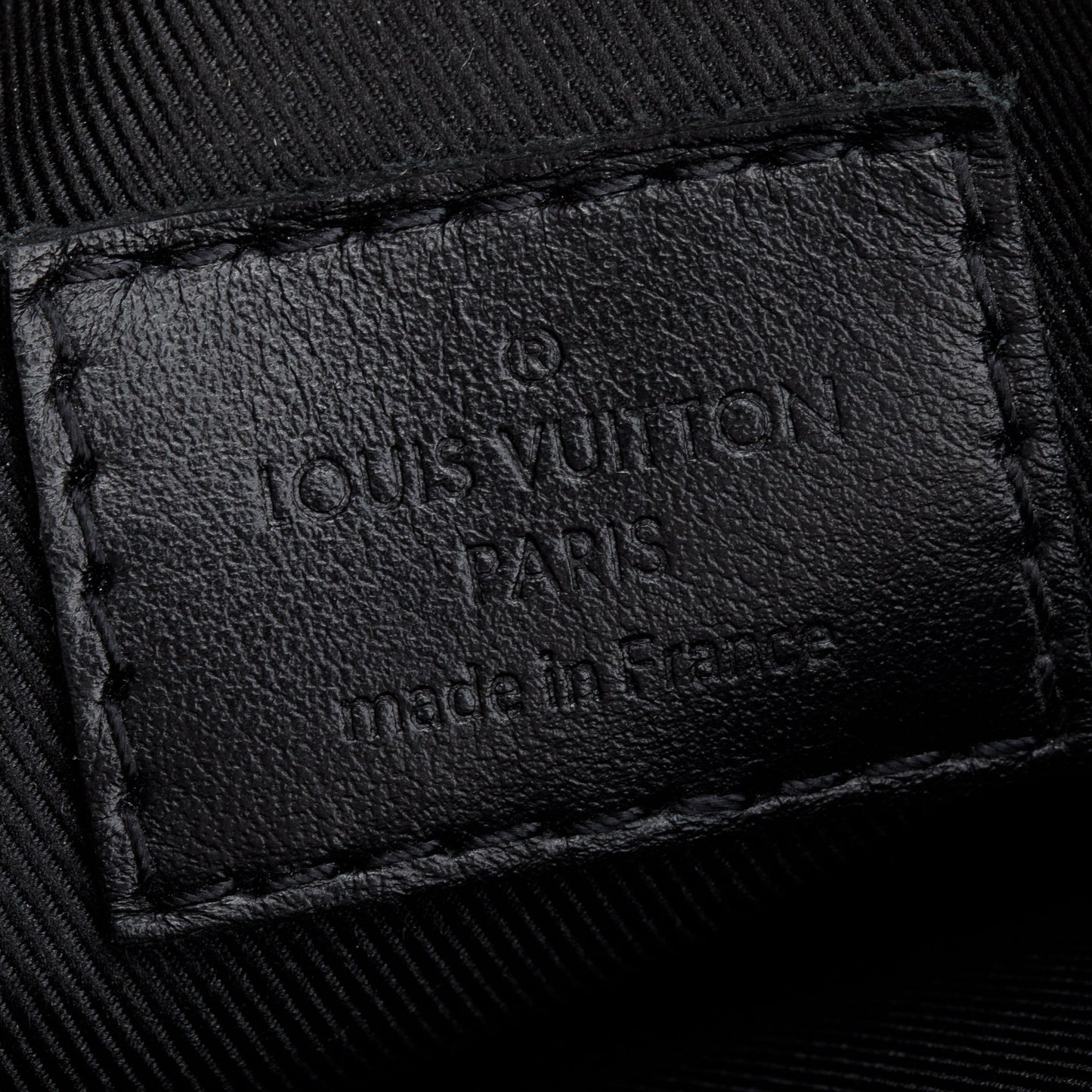 Louis Vuitton 2023 Monogram Eclipse S-Lock Verticle Wearable Wallet