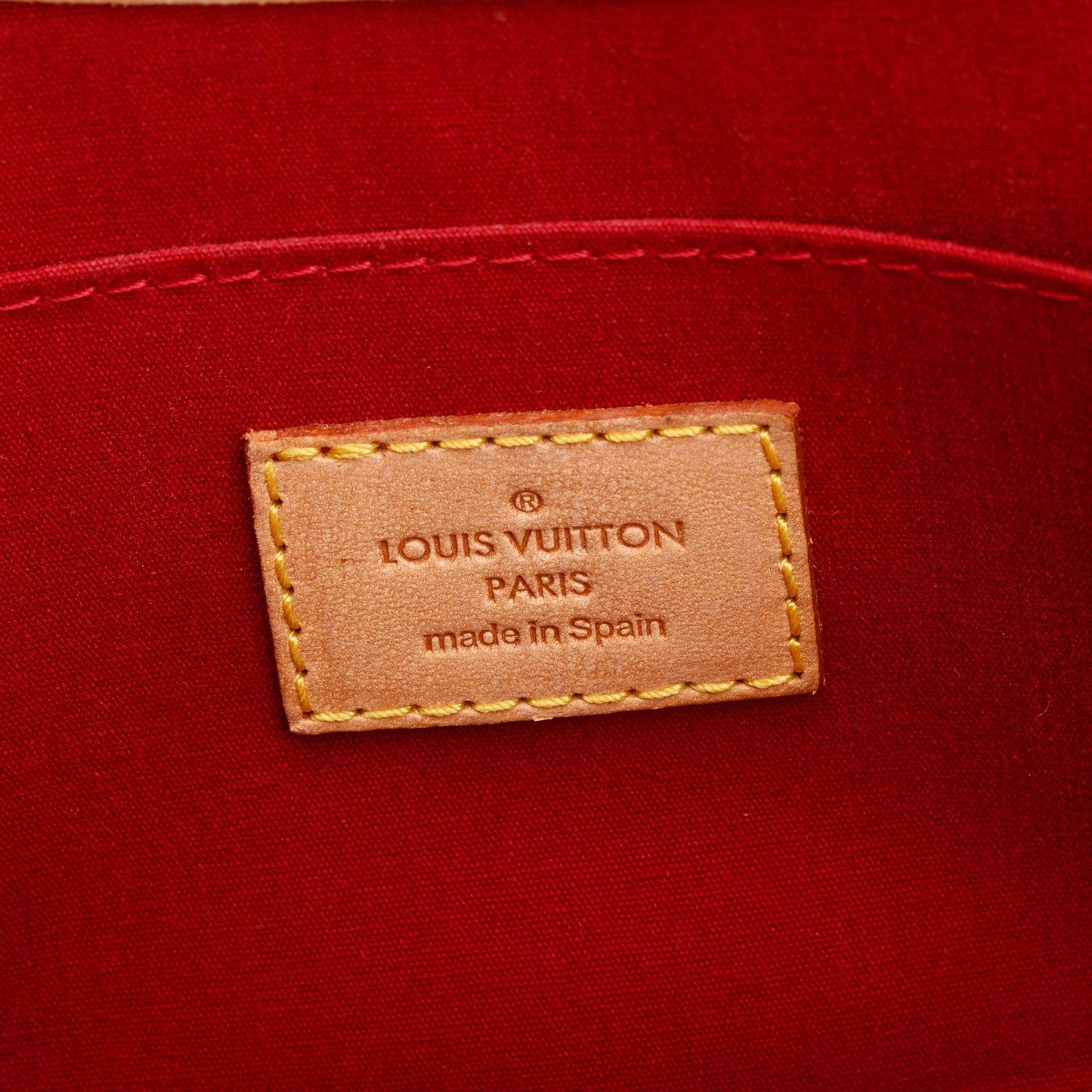 Louis Vuitton Amarante Monogram Vernis Roxbury