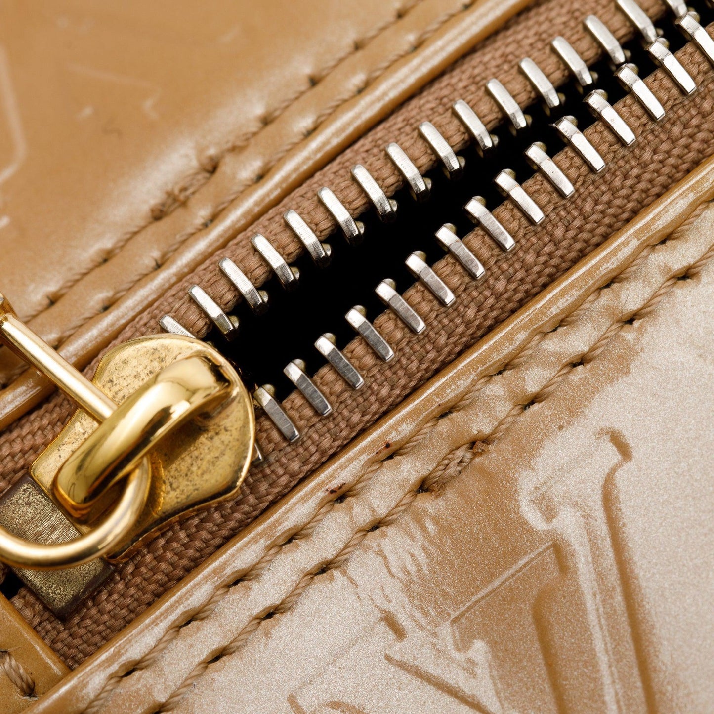 Louis Vuitton Beige Monogram Vernis Bedford Bag