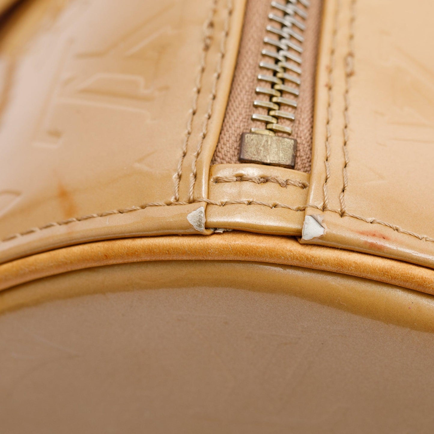 Louis Vuitton Beige Monogram Vernis Bedford Bag