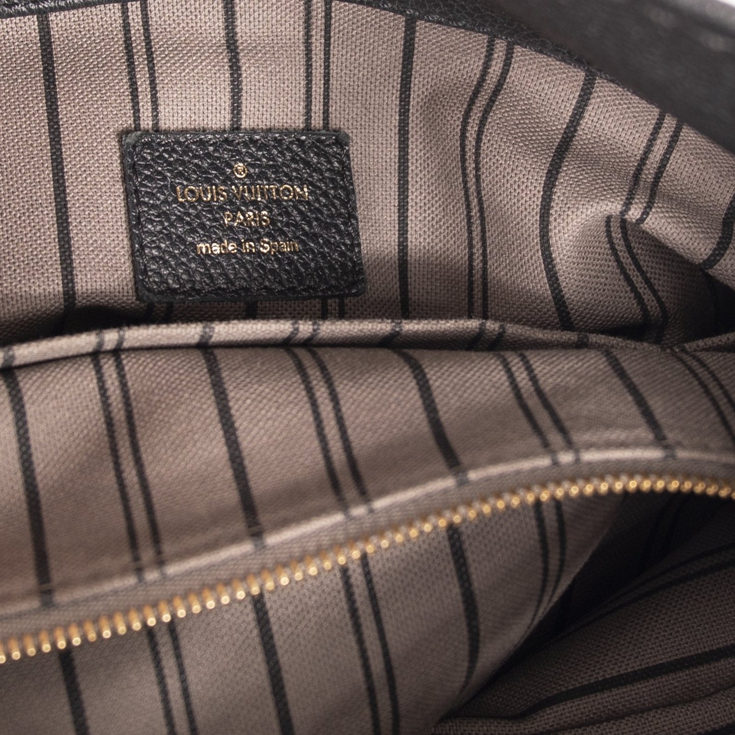 Louis Vuitton Black Empreinte Artsy MM