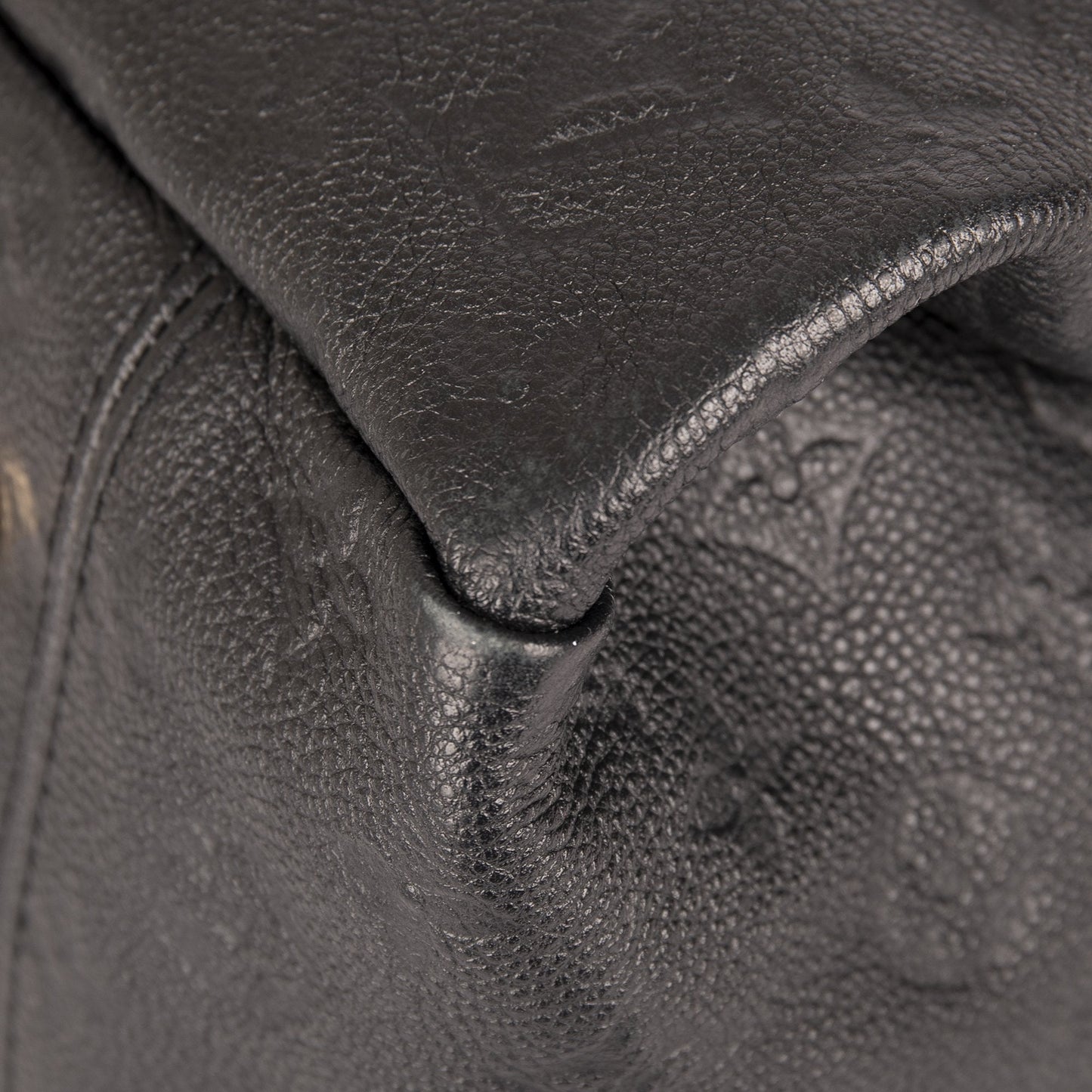 Louis Vuitton Black Empreinte Artsy MM