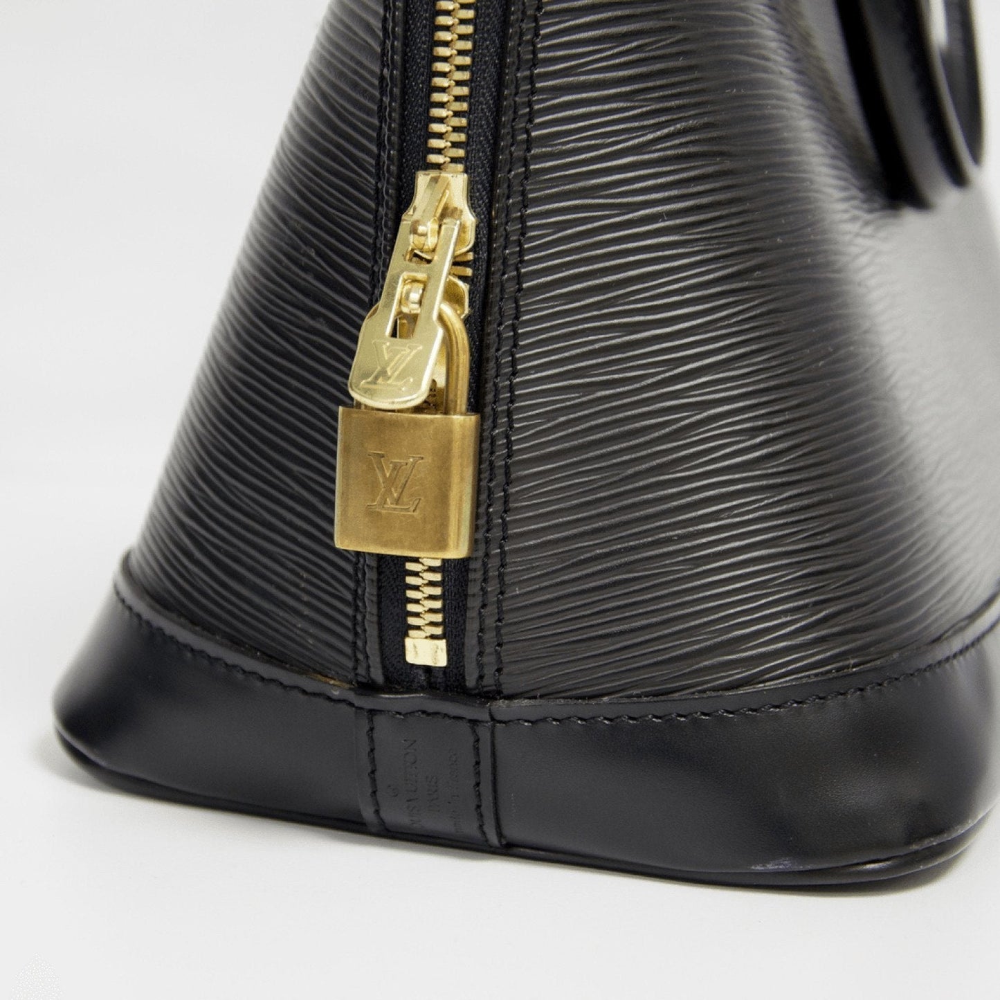 Louis Vuitton Black Epi Alma PM