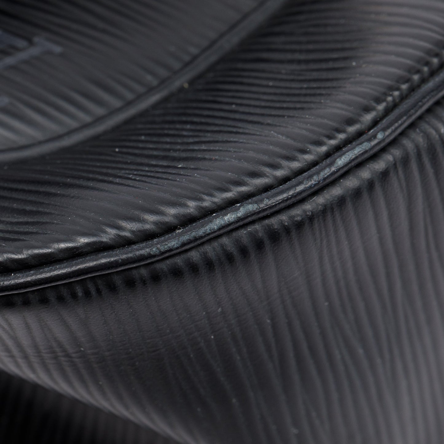 Louis Vuitton Black Epi Leather Dhanura PM