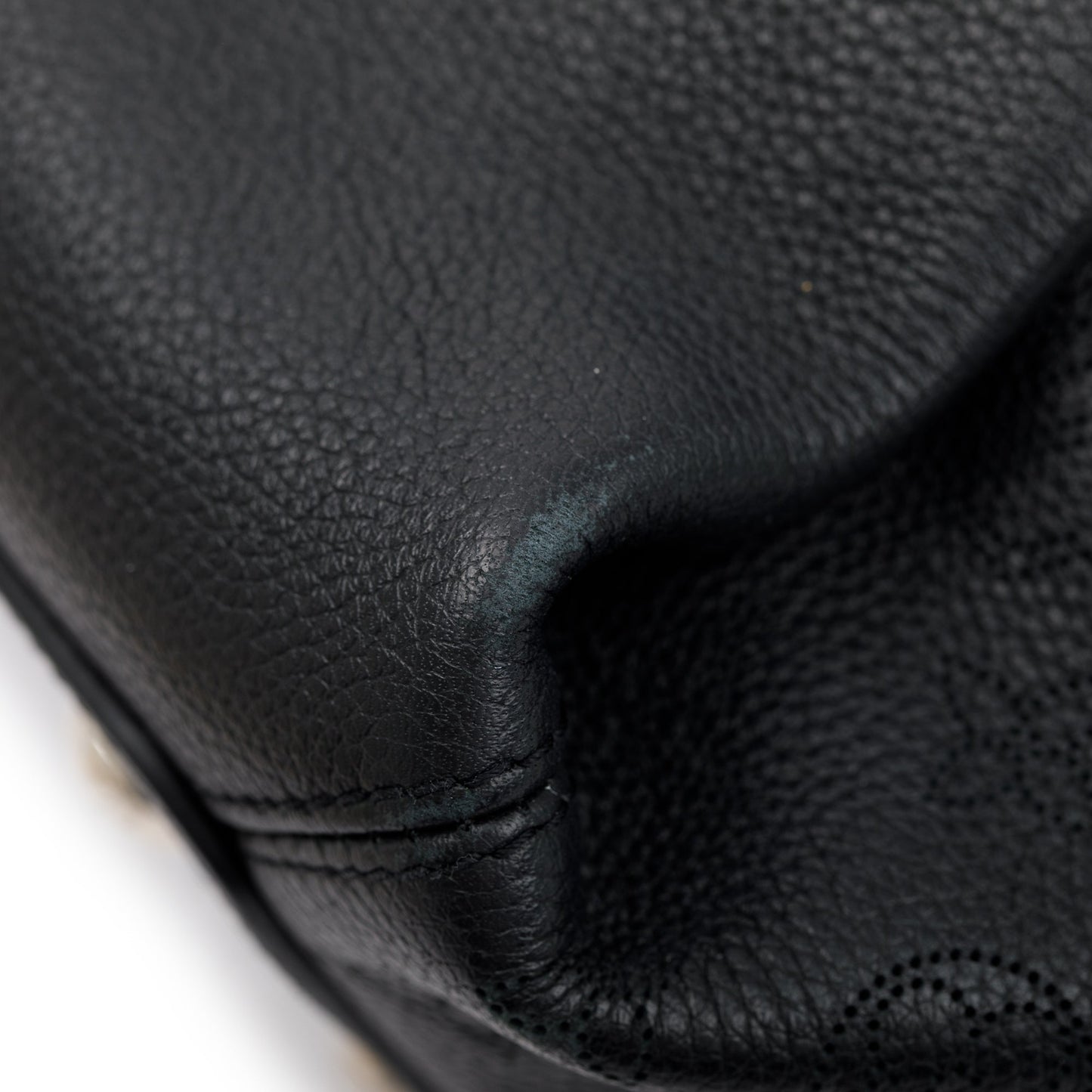 Louis Vuitton Black Monogram Mahina Leather Haumea
