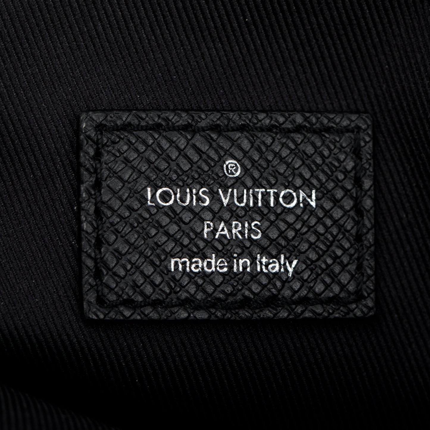 Louis Vuitton Black Taiga Leather Outdoor Messenger Bag