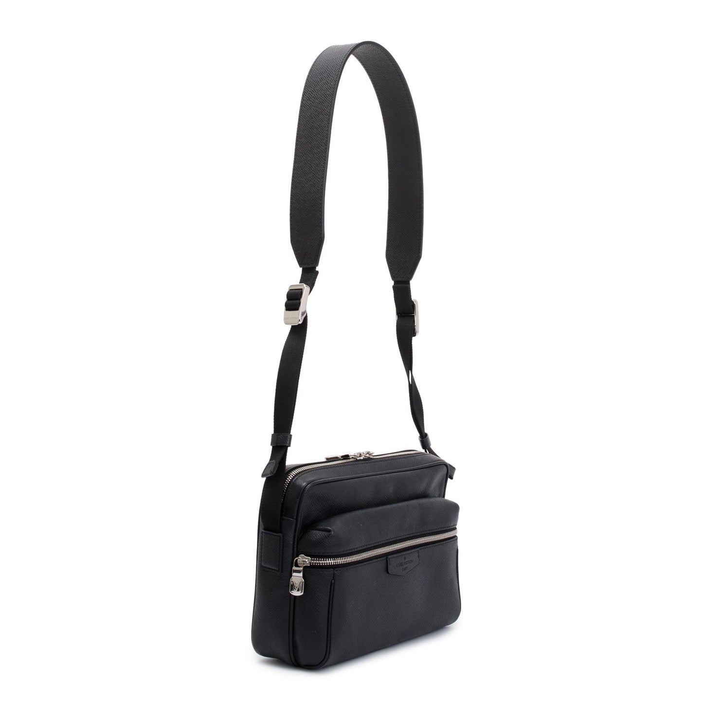 Louis Vuitton Black Taiga Leather Outdoor Messenger Bag