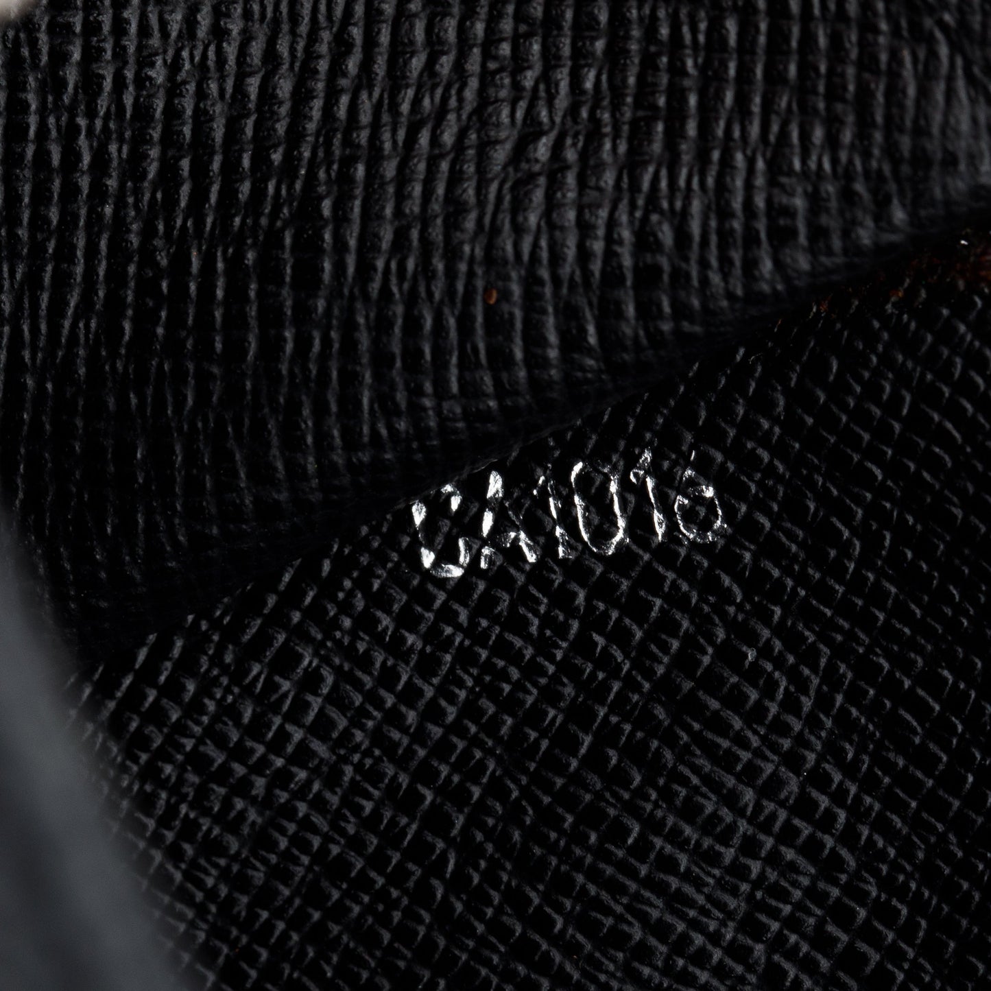 Louis Vuitton Black Taiga Leather Selenga Pochette
