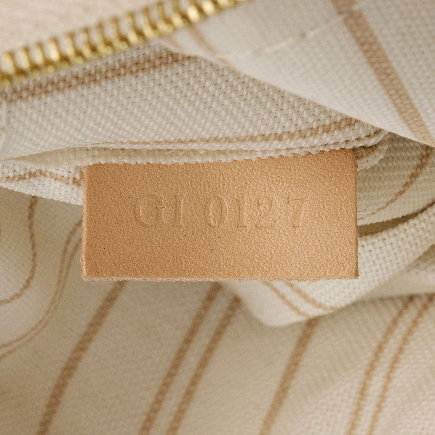 Louis Vuitton Damier Azur Neverfull MM Pochette (SHF-GlnHuq)
