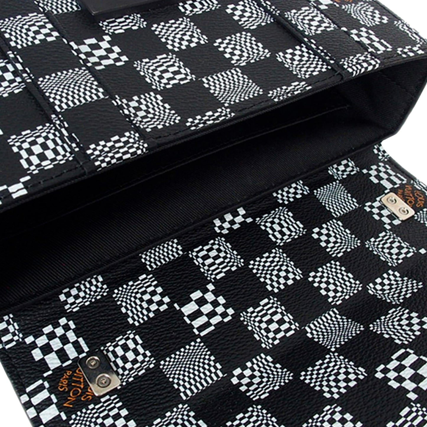 Louis Vuitton Damier Distorted Flap Soft Trunk (SHG-SdLgng)