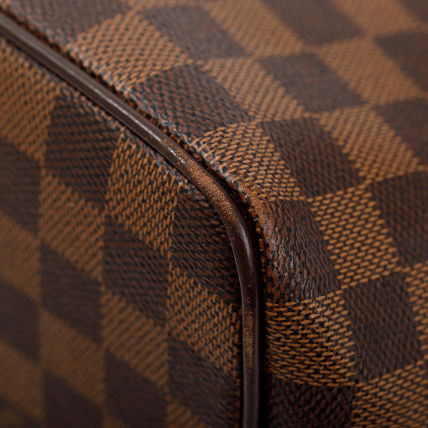 Louis Vuitton Damier Ebene Bergamo MM