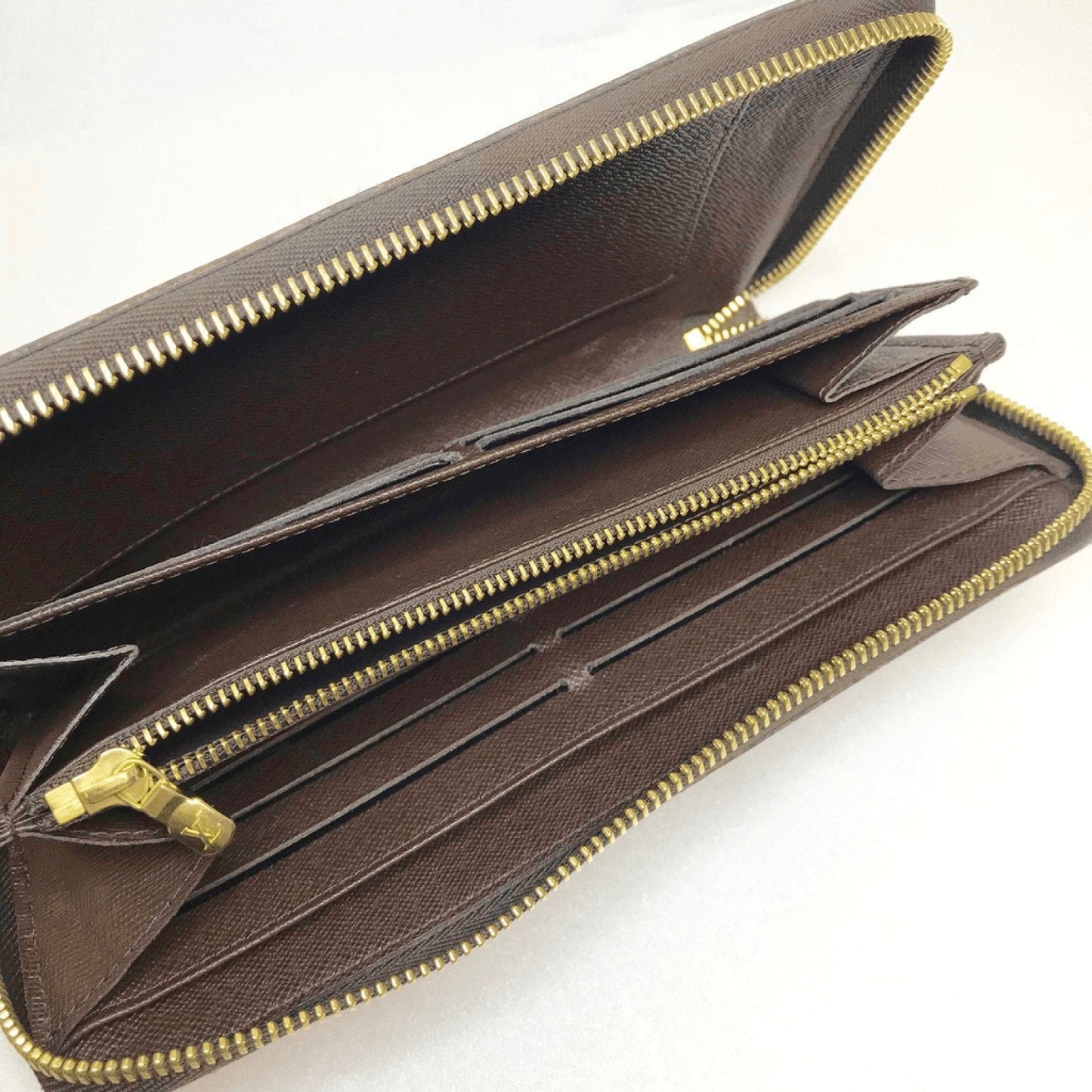 Louis Vuitton Damier Ebene Zippy Wallet
