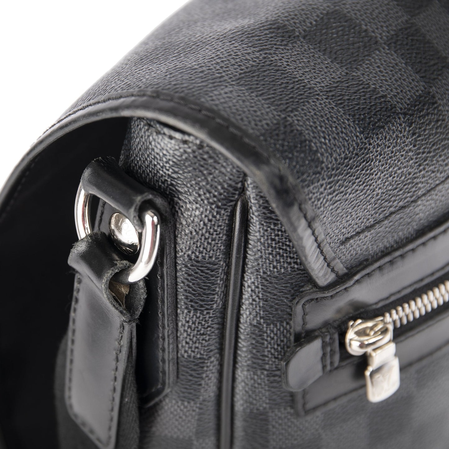 Louis Vuitton Damier Graphite Daniel GM Messenger Bag