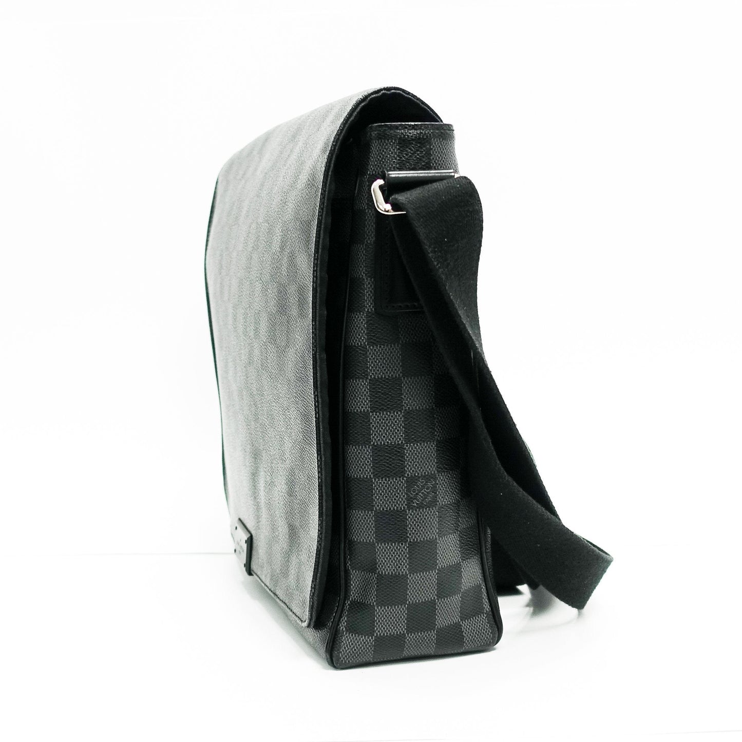 Louis Vuitton Damier Graphite Daniel MM Messenger Bag