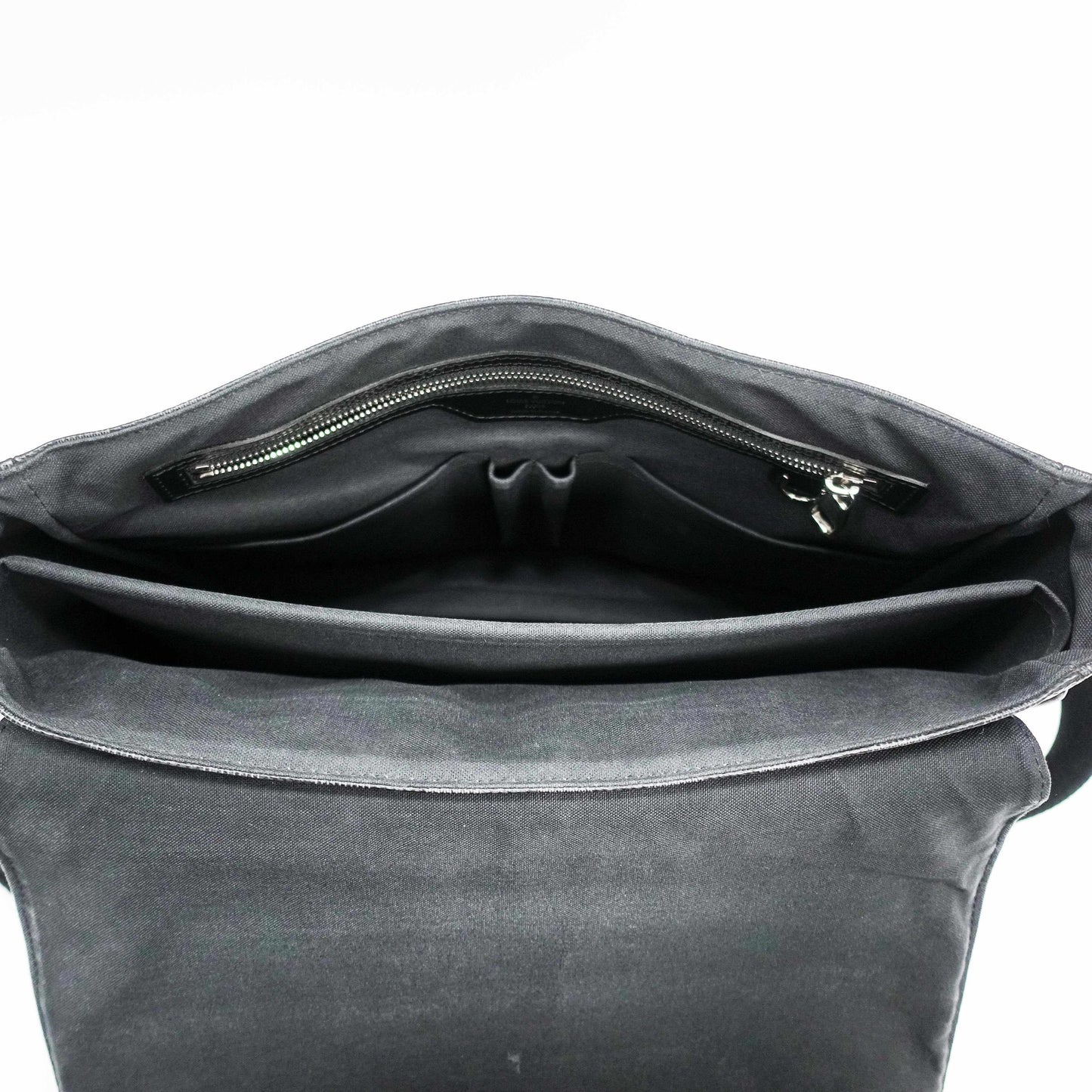 Louis Vuitton Damier Graphite Daniel MM Messenger Bag