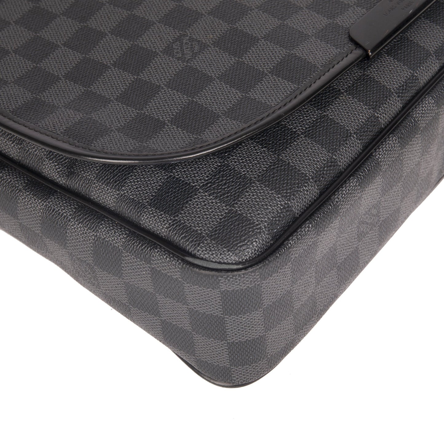 Louis Vuitton Damier Graphite Daniel MM Messenger Bag