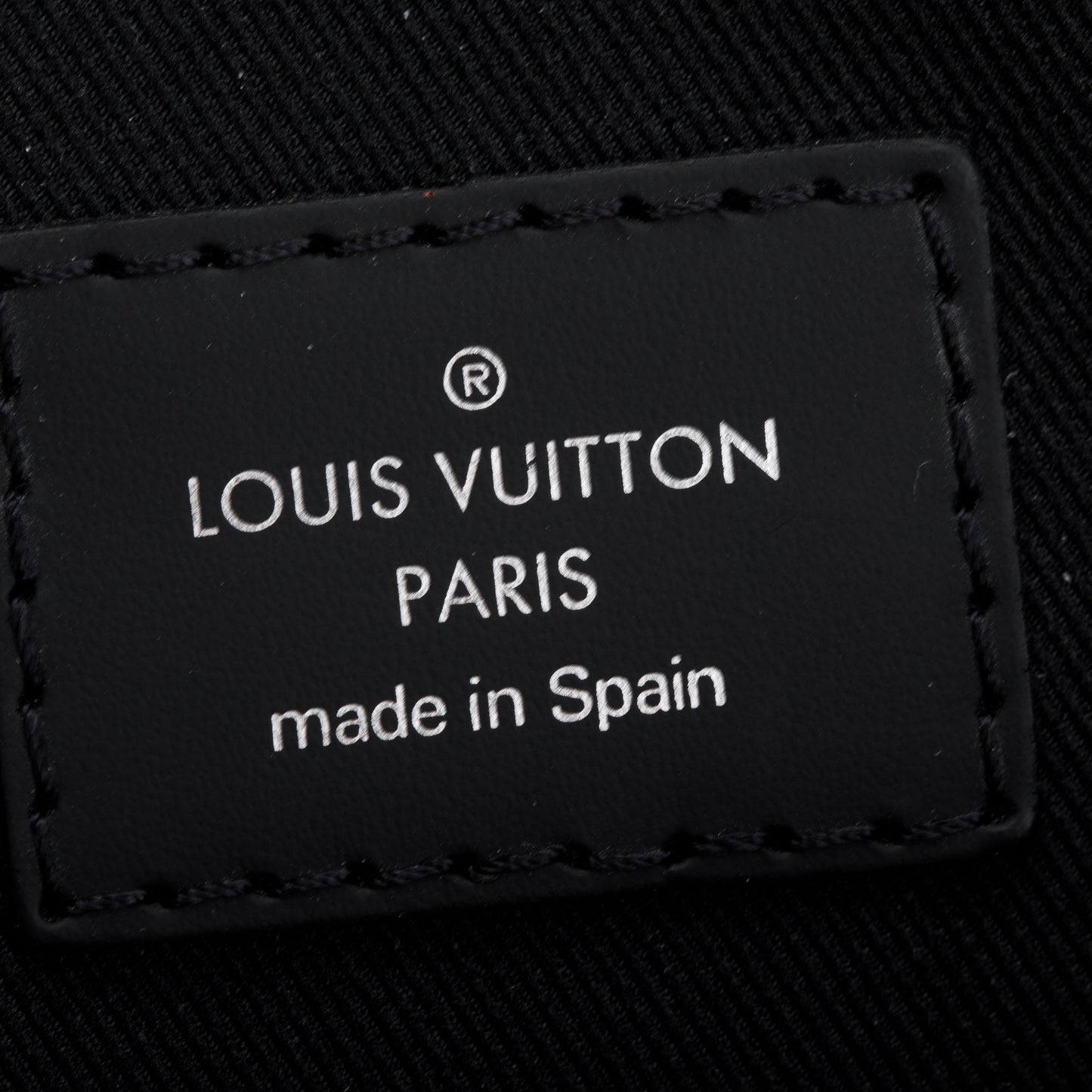Louis Vuitton Damier Graphite District MM
