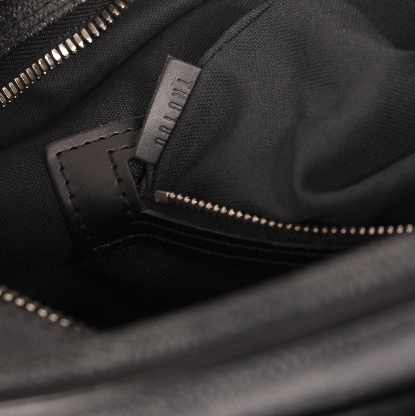 Louis Vuitton Damier Graphite Porte-Documents Voyage GM