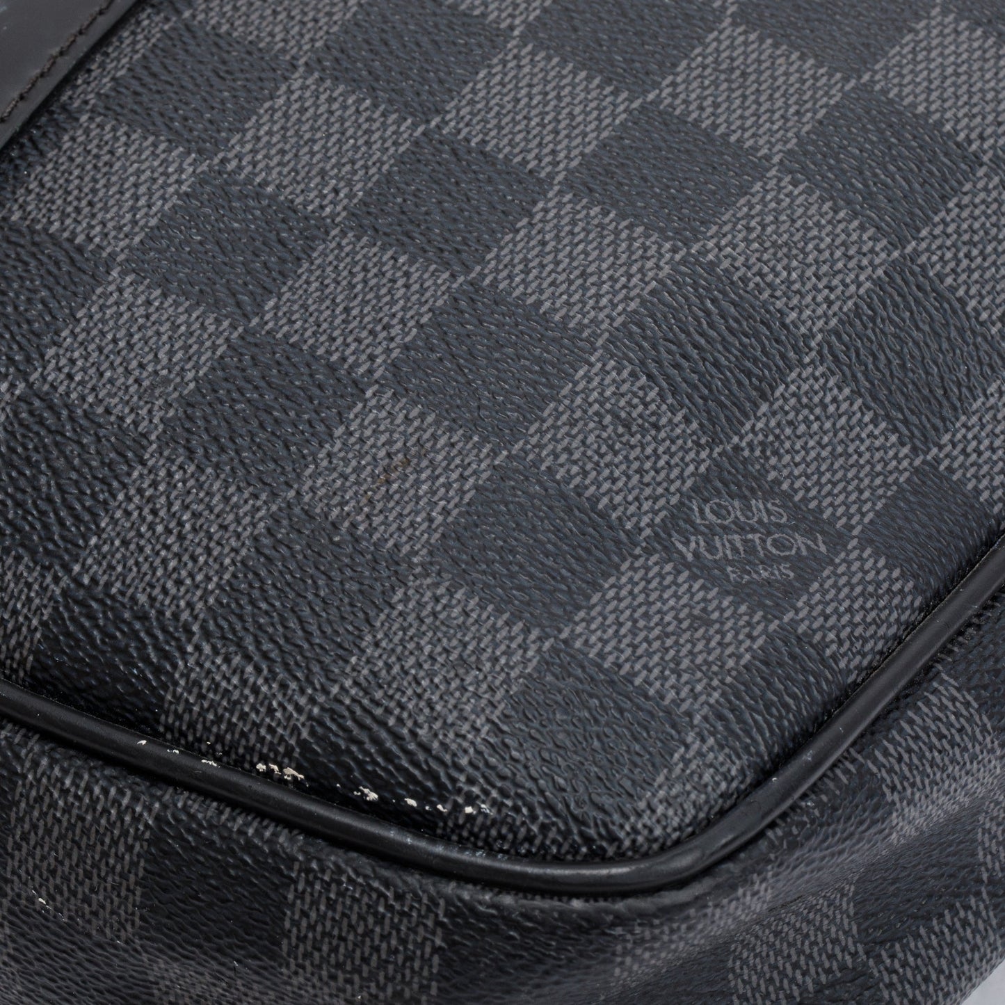 Louis Vuitton Damier Graphite Porte-Documents Voyage PM