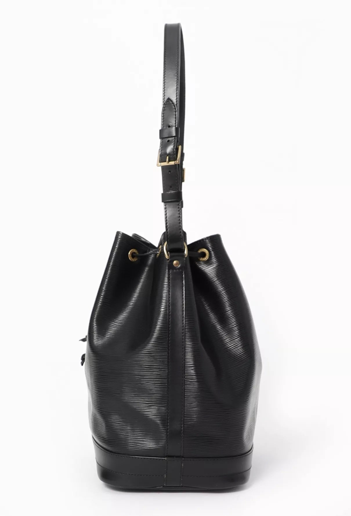 LOUIS VUITTON EPI LEATHER NOÃ NOÃ DRAWSTRING BAG