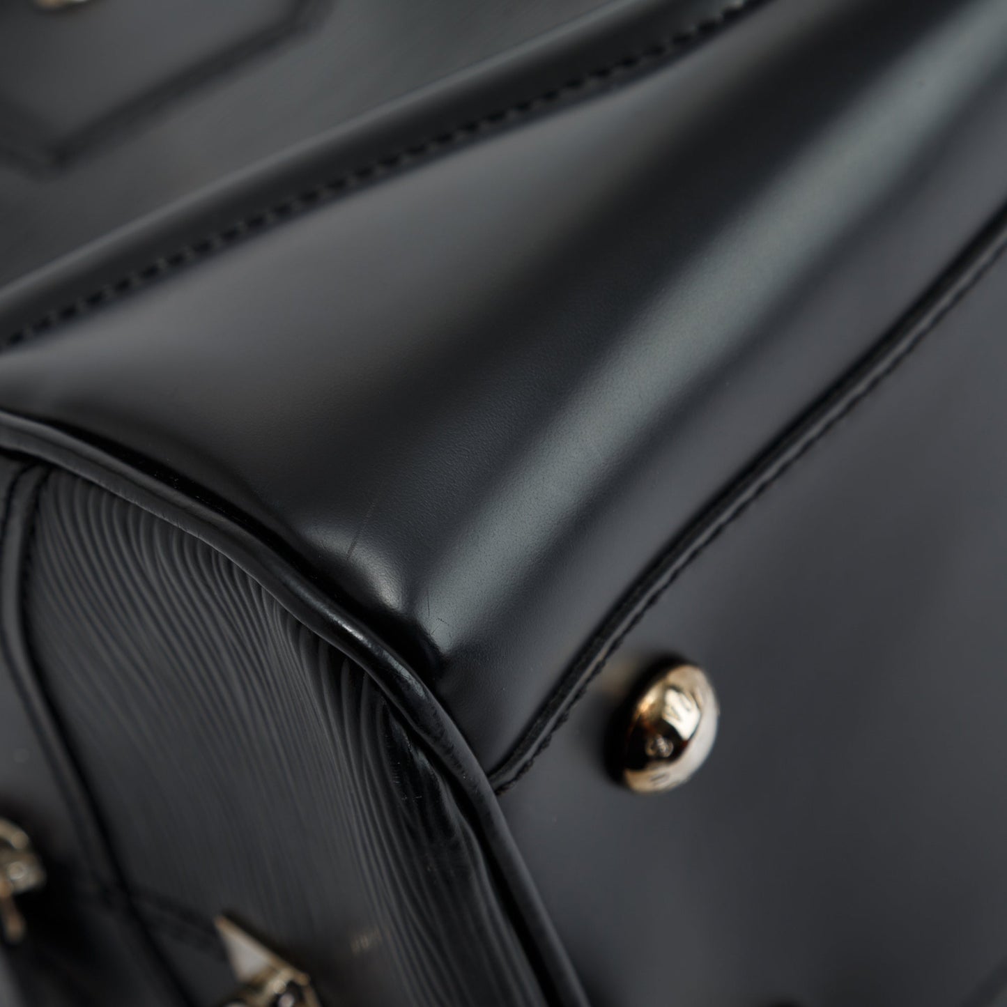 Louis Vuitton Epi Montaigne Bowling GM