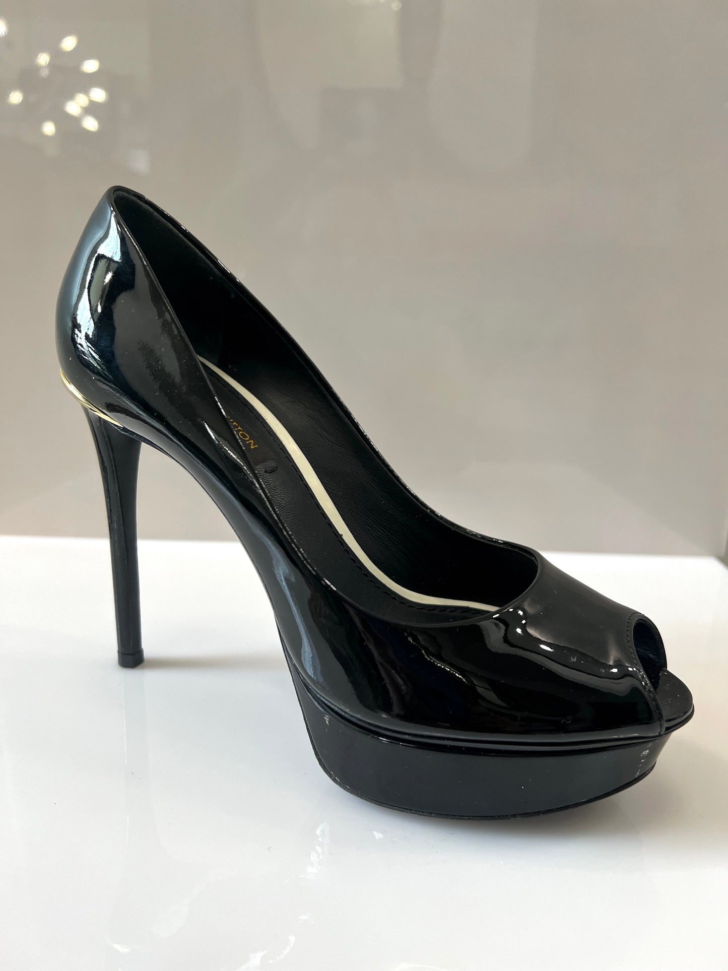 LOUIS VUITTON EYELINE PEEP TOE PLATFORM PUMPS