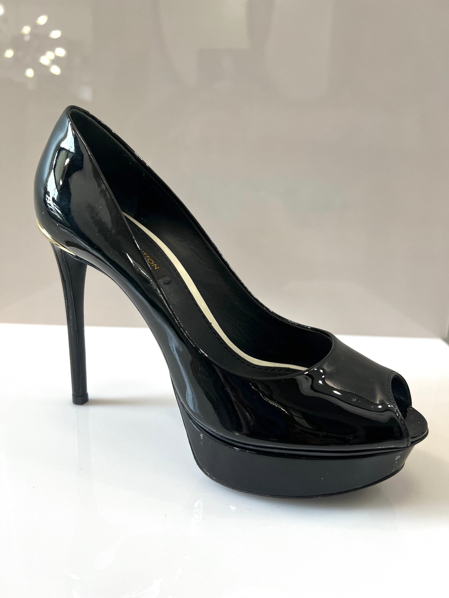 LOUIS VUITTON EYELINE PEEP TOE PLATFORM PUMPS