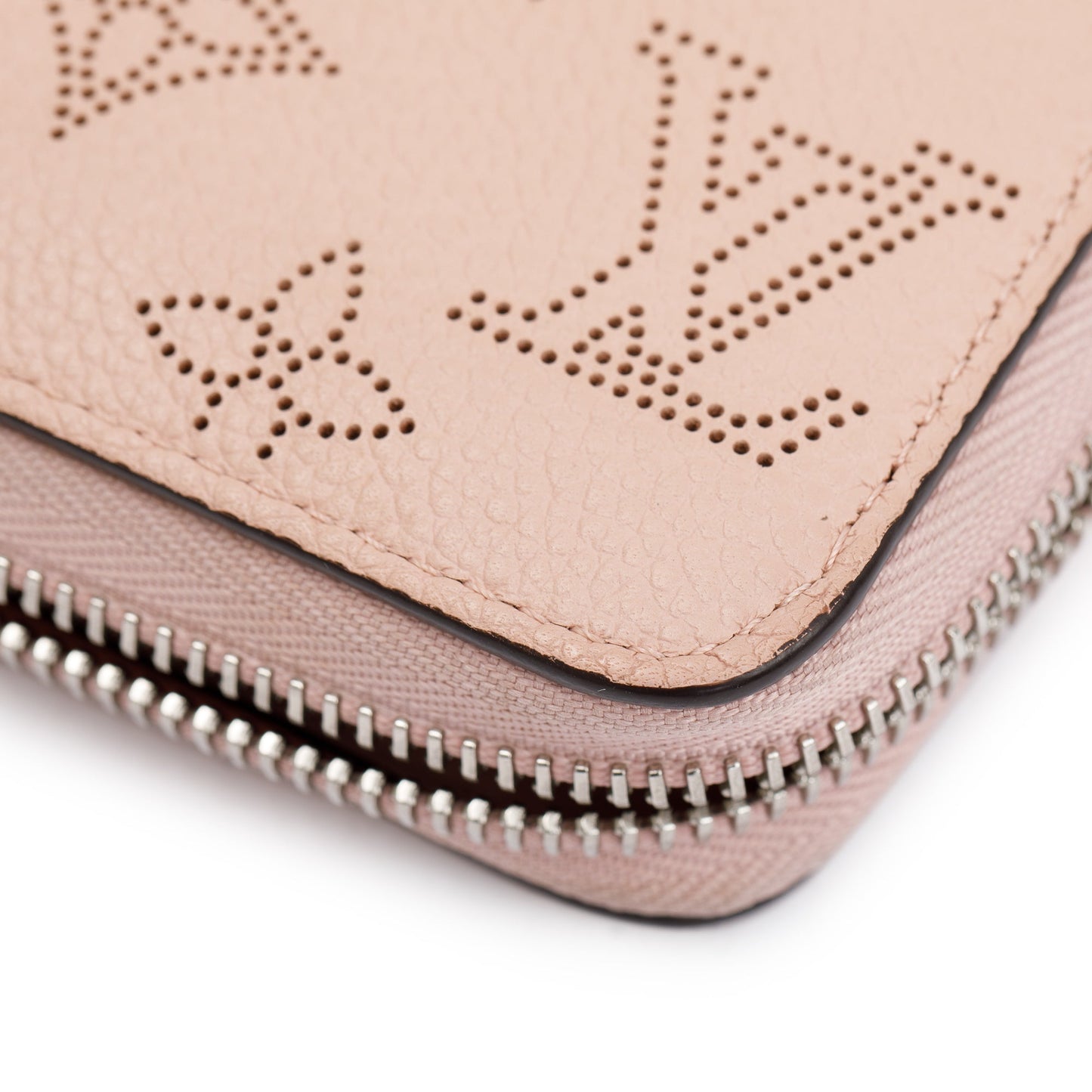 Louis Vuitton Galet Monogram Mahina Zippy Wallet