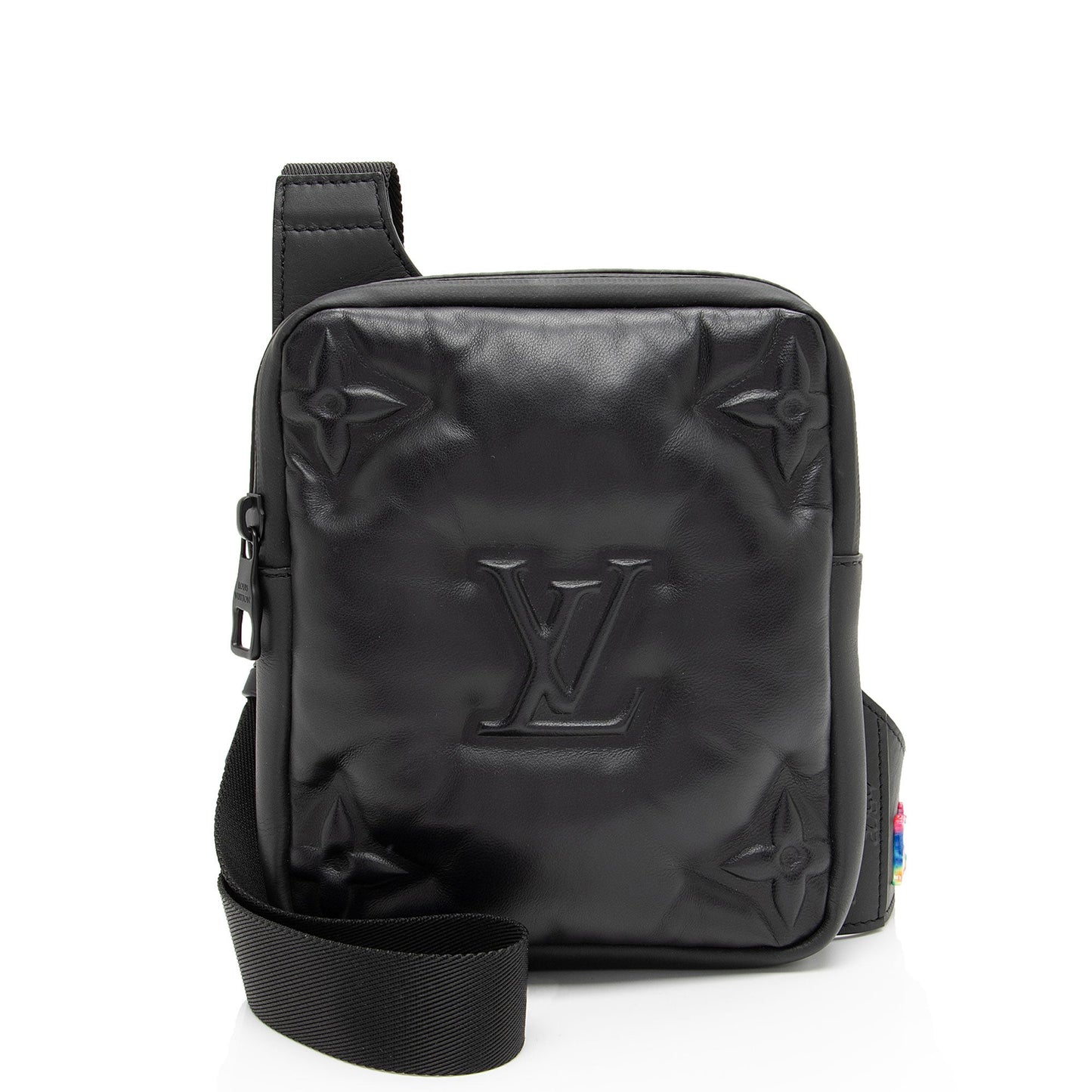 Louis Vuitton Giant Monogram Puffer Lambskin A4 Sling Bag (SHF-ARCDQH)