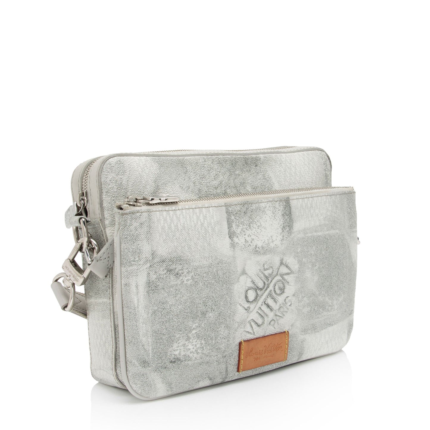 Louis Vuitton Limited Edition Damier Salt Trio Messenger (SHF-5sbmzX)