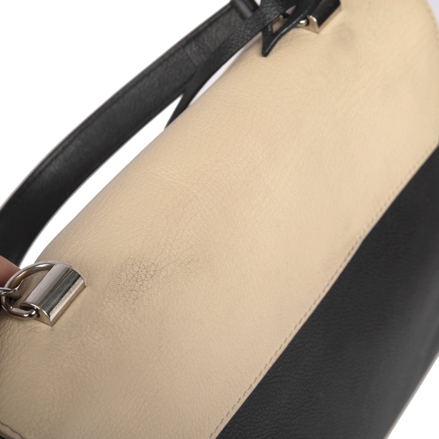 Louis Vuitton Lockme II Bag