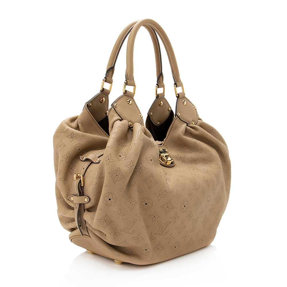 Louis Vuitton Mahina Leather L Hobo (SHF-19845)