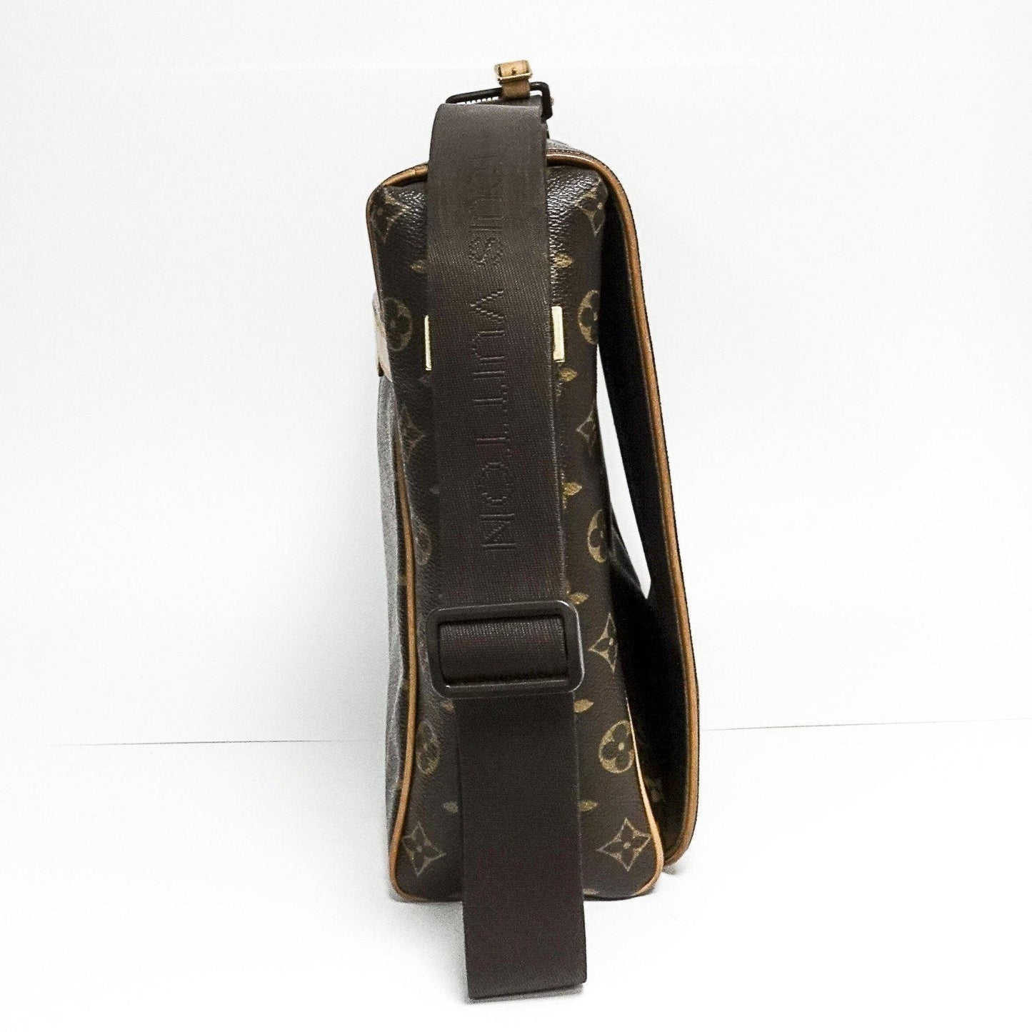 Louis Vuitton Monogram Abbesses Messenger Bag