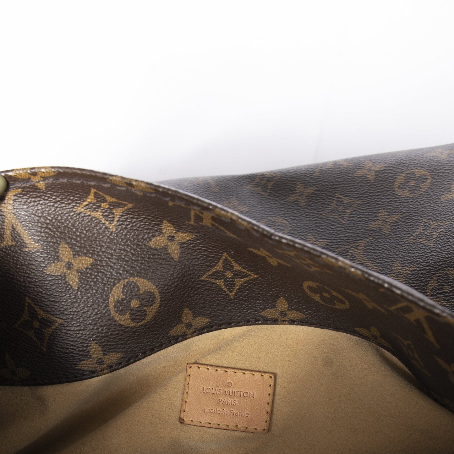 Louis Vuitton Monogram Artsy MM