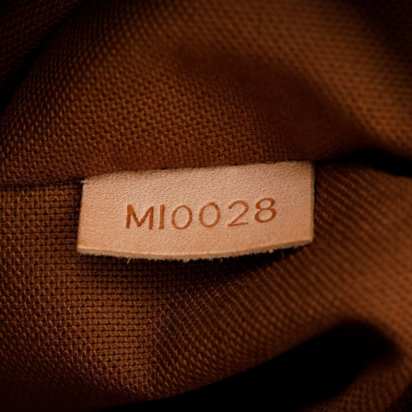 Louis Vuitton Monogram Batignolles Vertical Bag