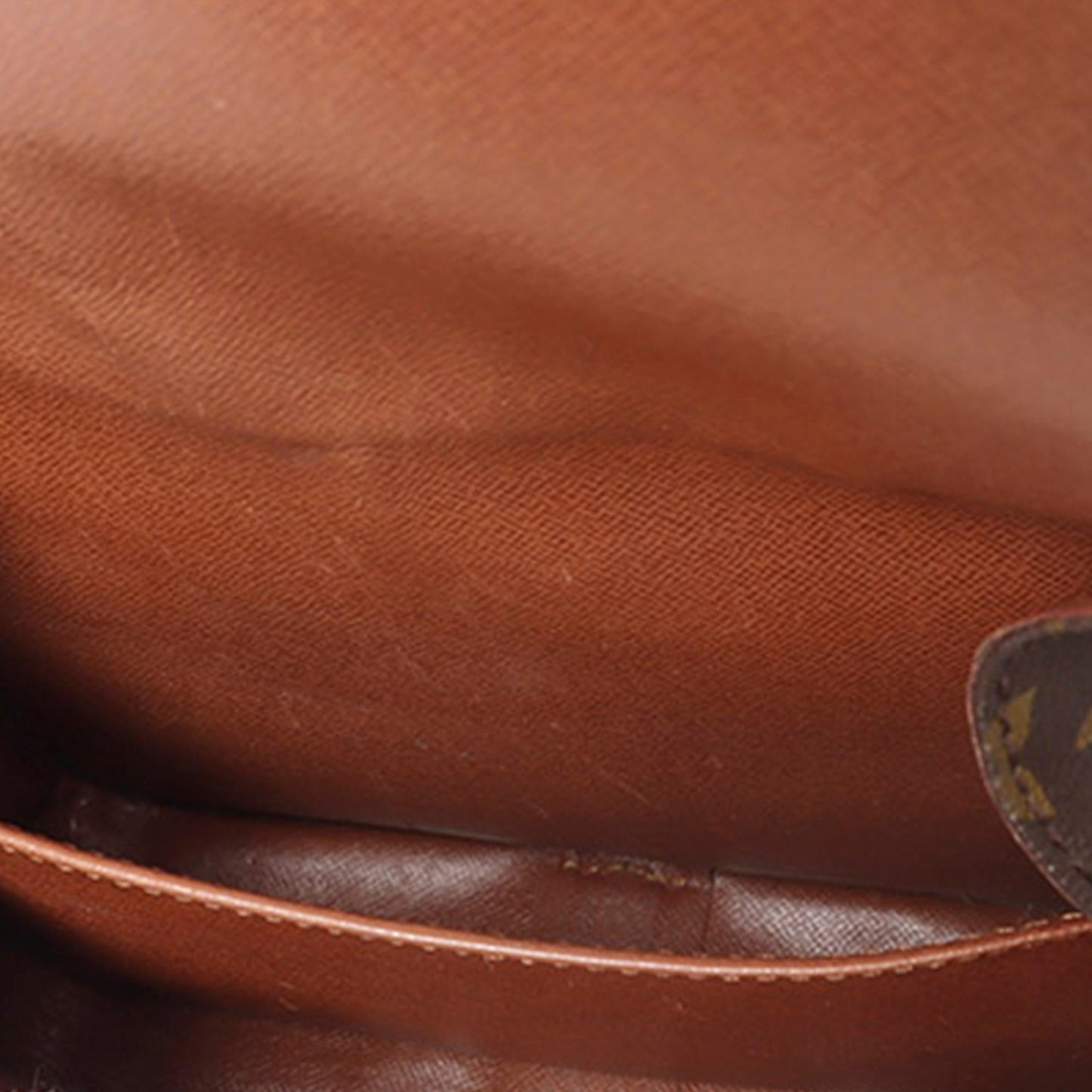 Louis Vuitton Monogram Cartouchiere MM (SHG-vPTYOK)