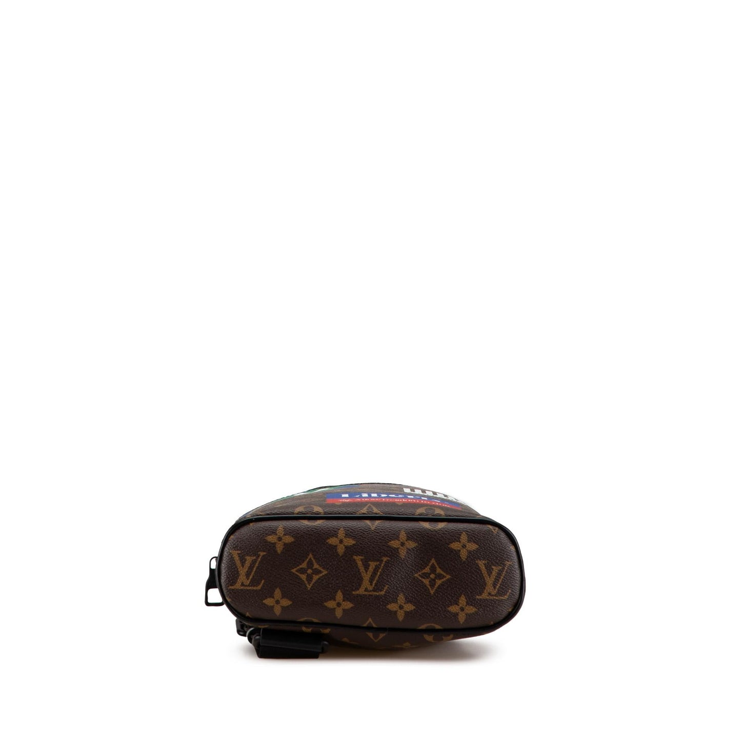 Louis Vuitton Monogram Chalk Sling Bag (SHG-nFUxSR)