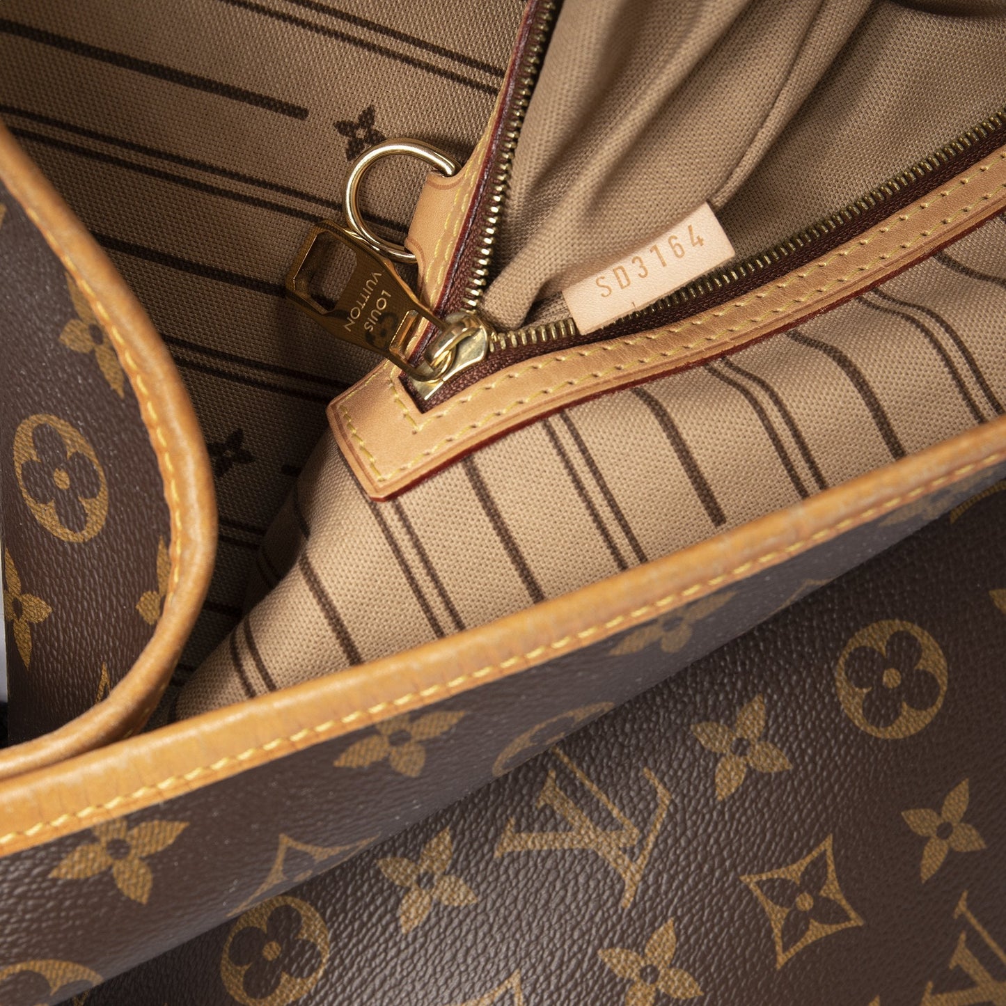 Louis Vuitton Monogram Delightful MM