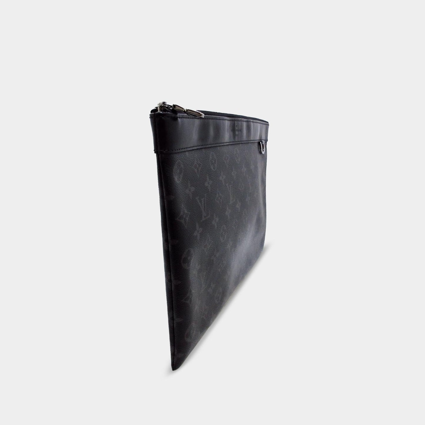 Louis Vuitton Monogram Eclipse Discovery Pochette GM (SHG-jm4vmb)