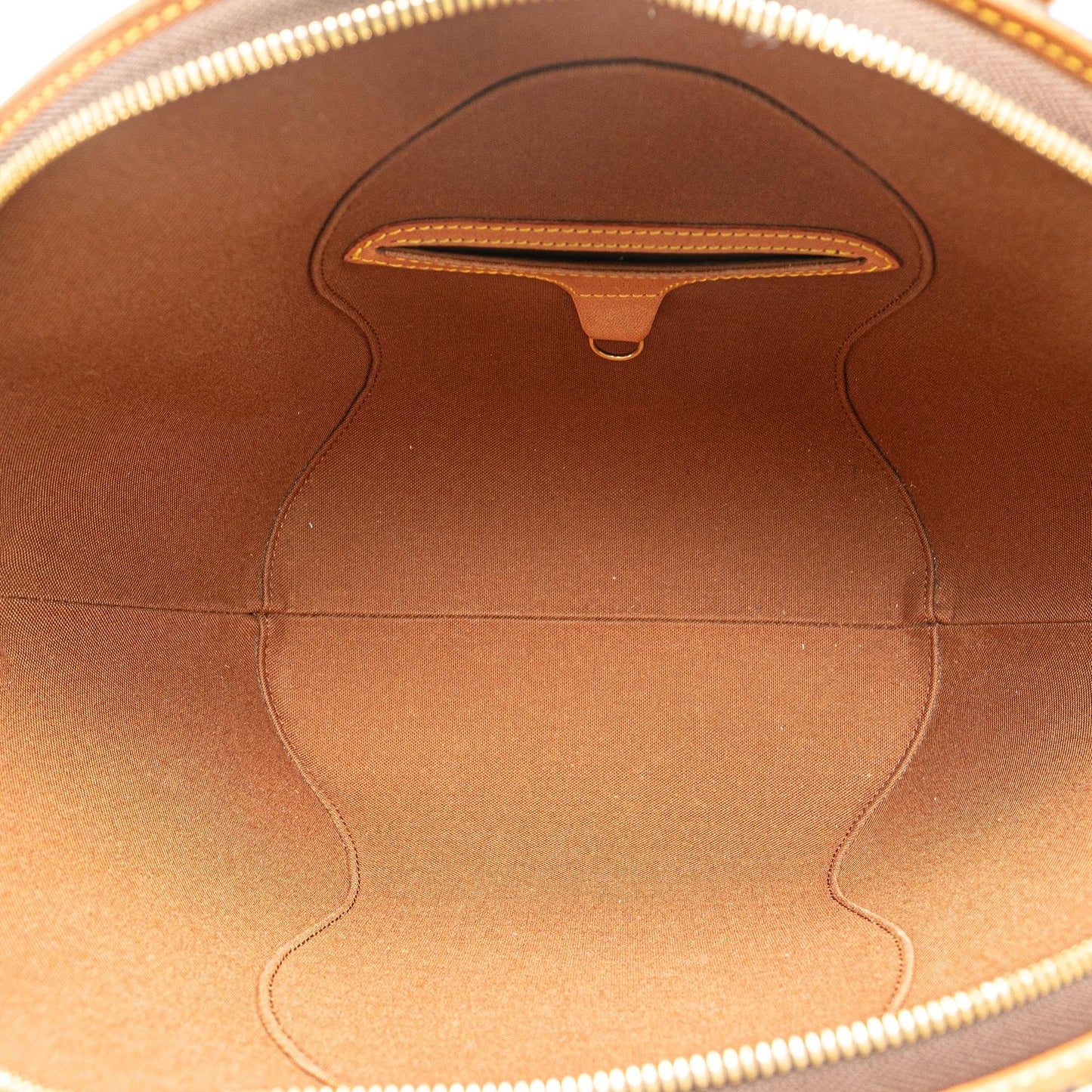 Louis Vuitton Monogram Ellipse PM (SHG-0B7jkc)