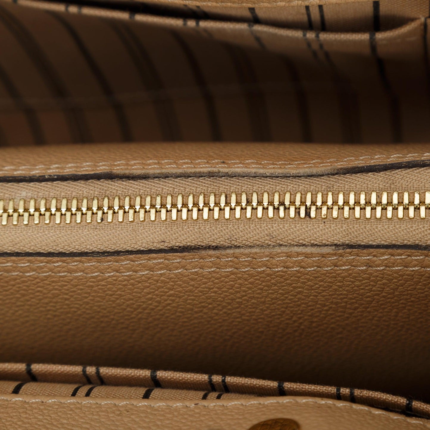 Louis Vuitton Monogram Empreinte Montaigne MM