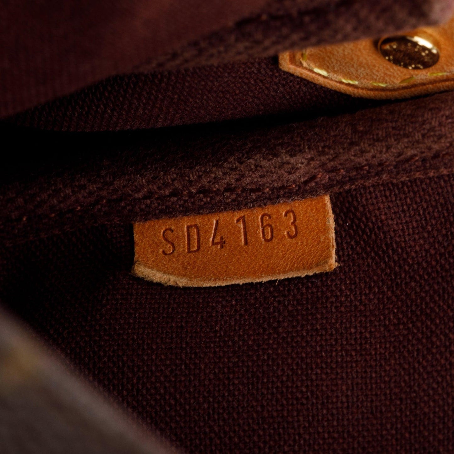 Louis Vuitton Monogram Favorite MM