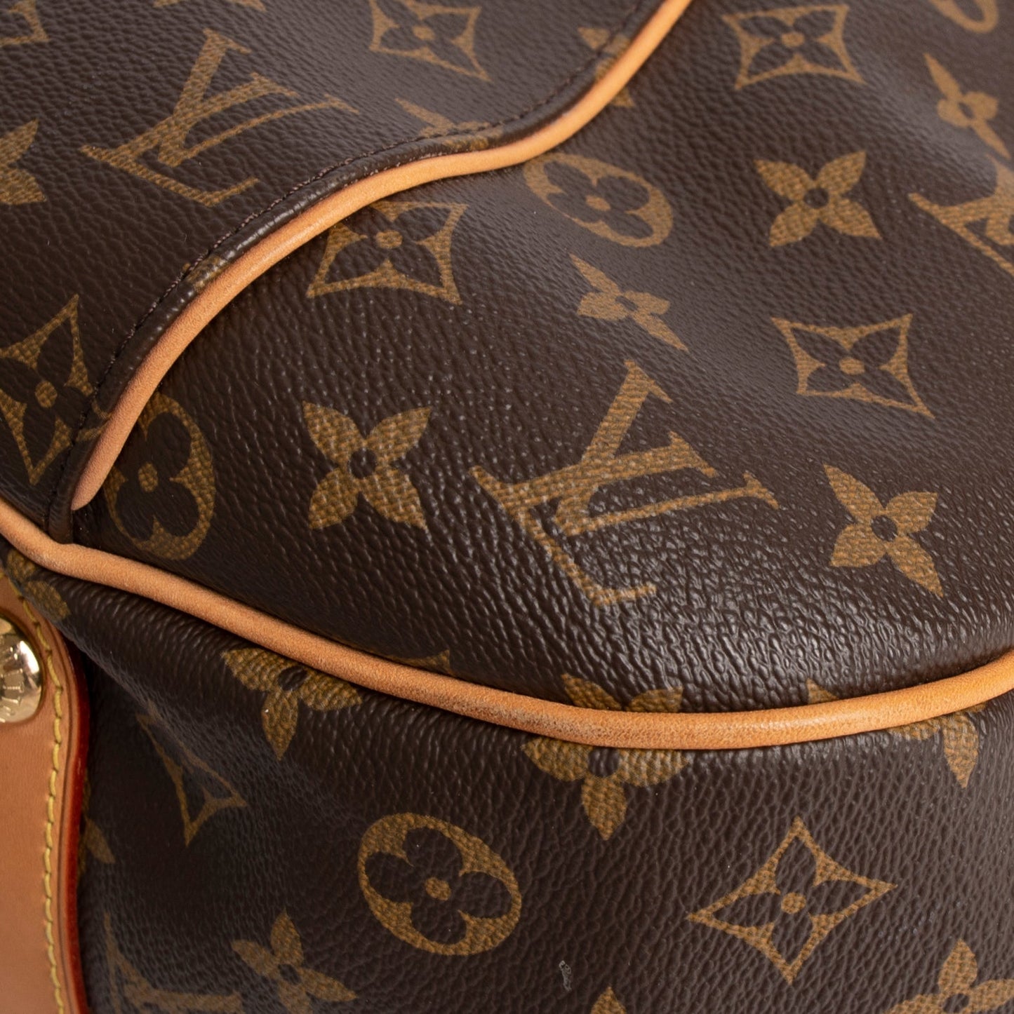Louis Vuitton Monogram Galleria GM